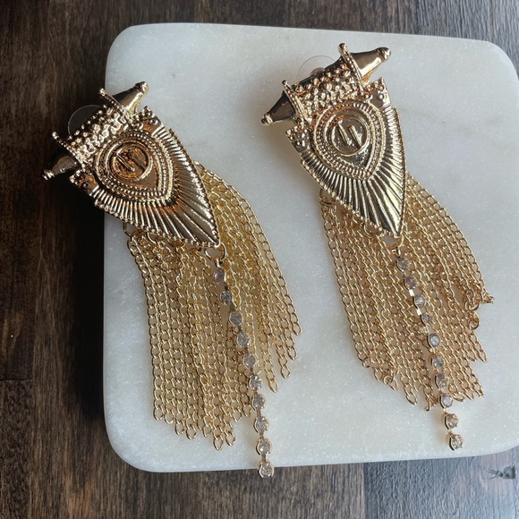 NEW Secret to Success Dangle Earrings - Picture 4 of 6